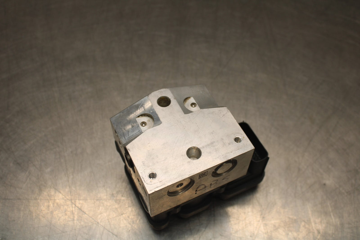 09-17 HARLEY-DAVIDSON V-ROD ABS PUMP UNIT MODULE BB886