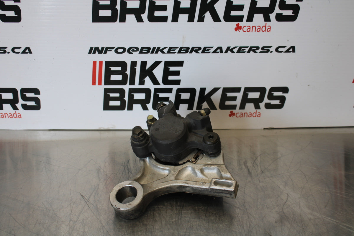 05-06 HONDA CBR600RR REAR BACK BRAKE CALIPER W MOUNT BRACKET BB159