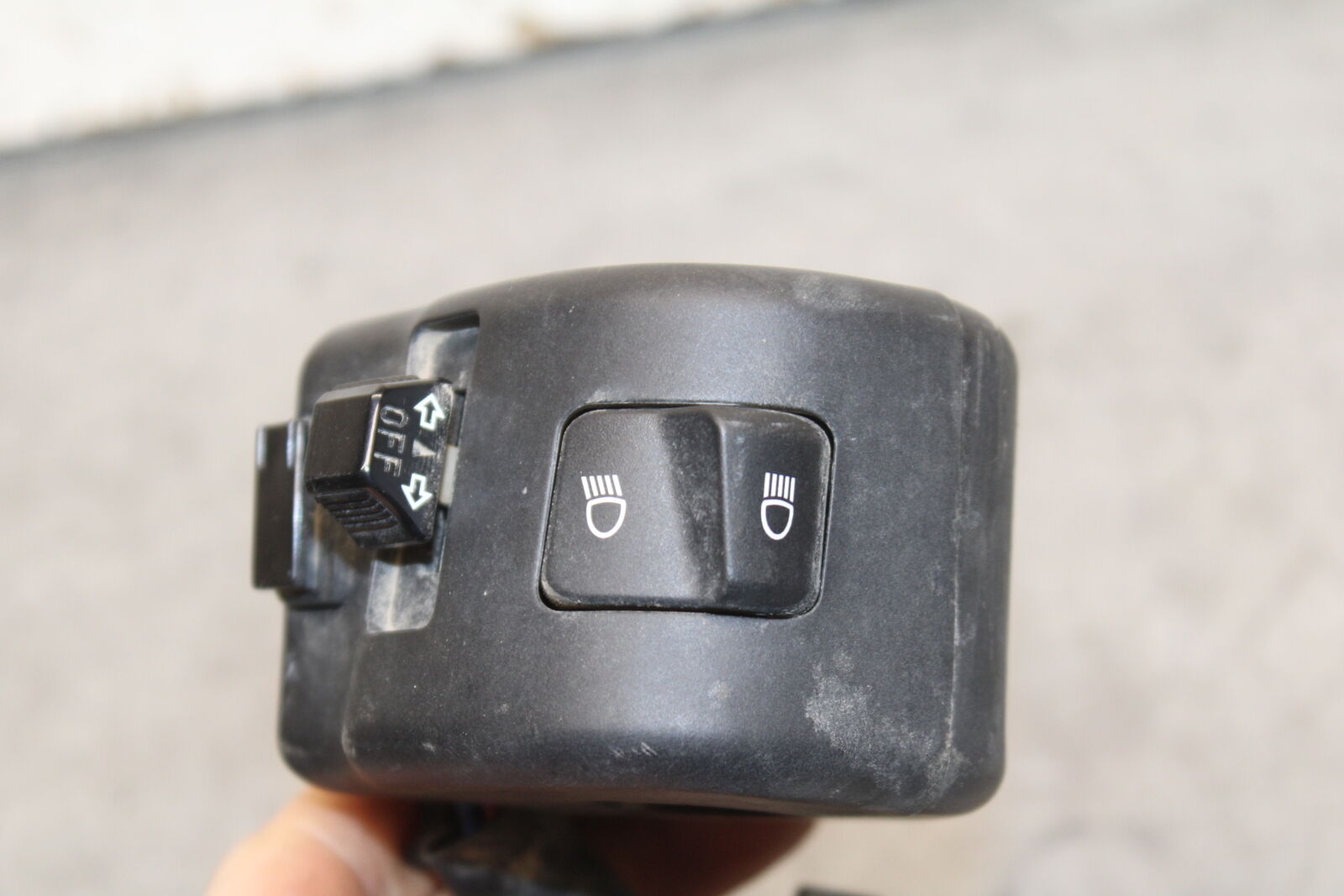 17-24 YAMAHA BOLT XVS950 LEFT CLIP ON HANDLE HORN SIGNALS SWITCH SWITCHES BB729