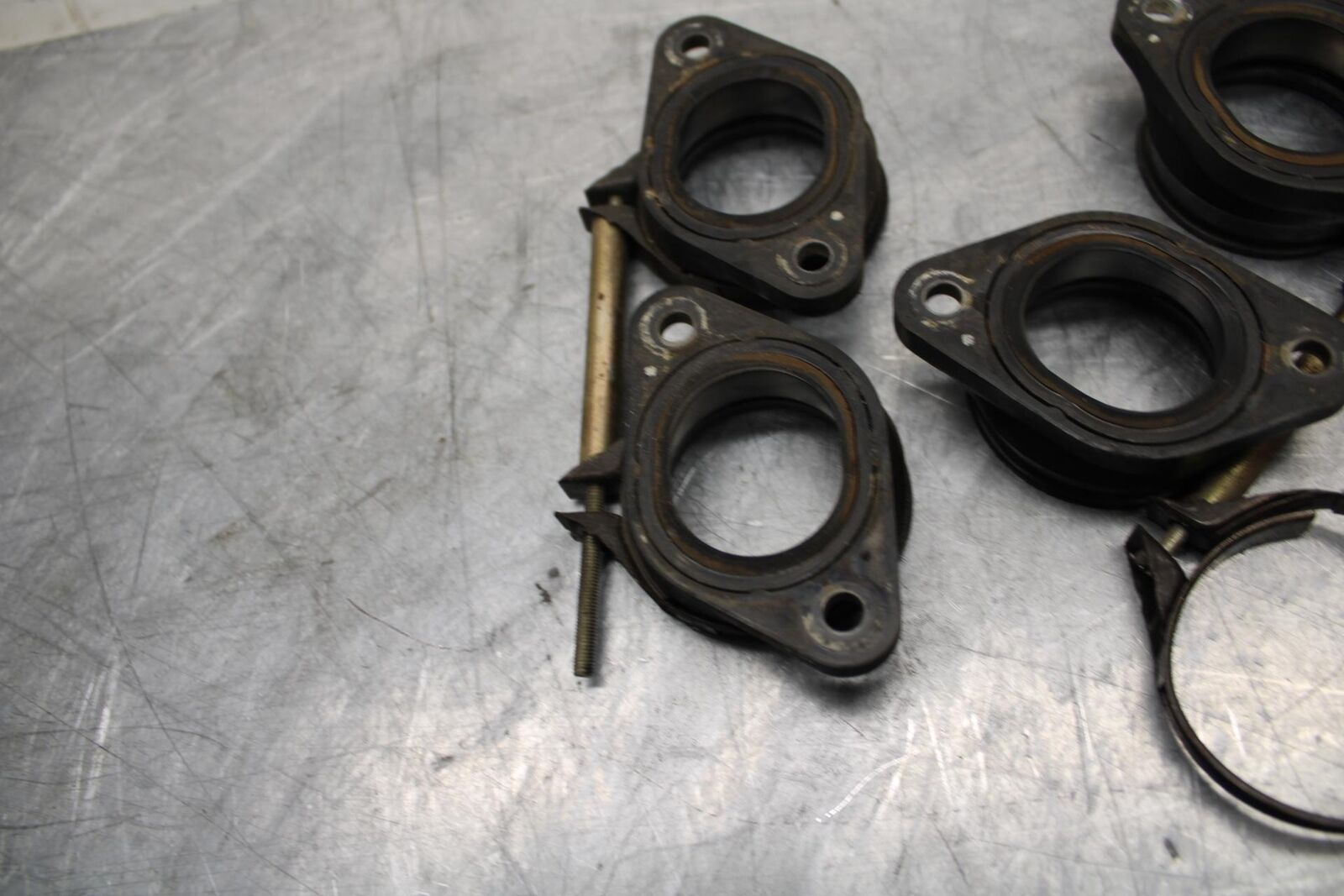 04-05 SUZUKI GSXR600 INTAKE MANIFOLD BB329