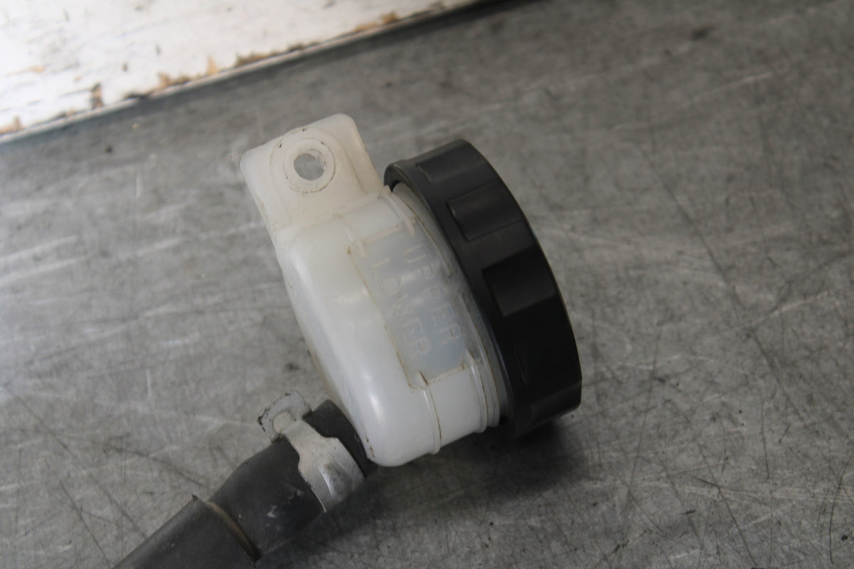 01-06 TRIUMPH TIGER 955I REAR BACK BRAKE MASTER CYLINDER W RESERVOIR  BB693