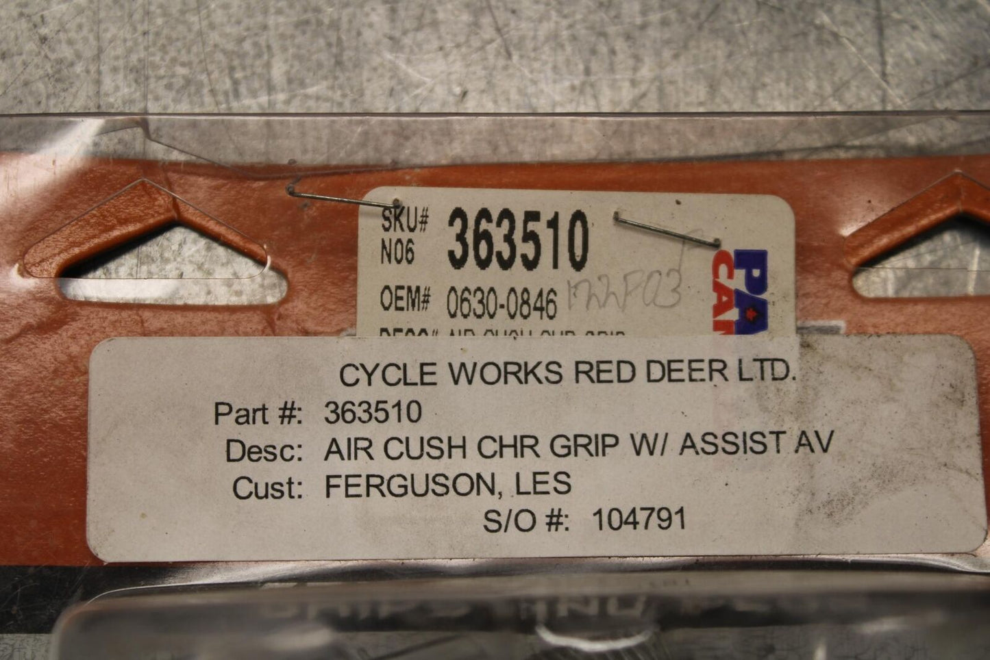 2005 Kawasaki Vulcan 1500 VN1500N RIGHT THROTTLE GRIP AND ASSORTED PARTS BB573