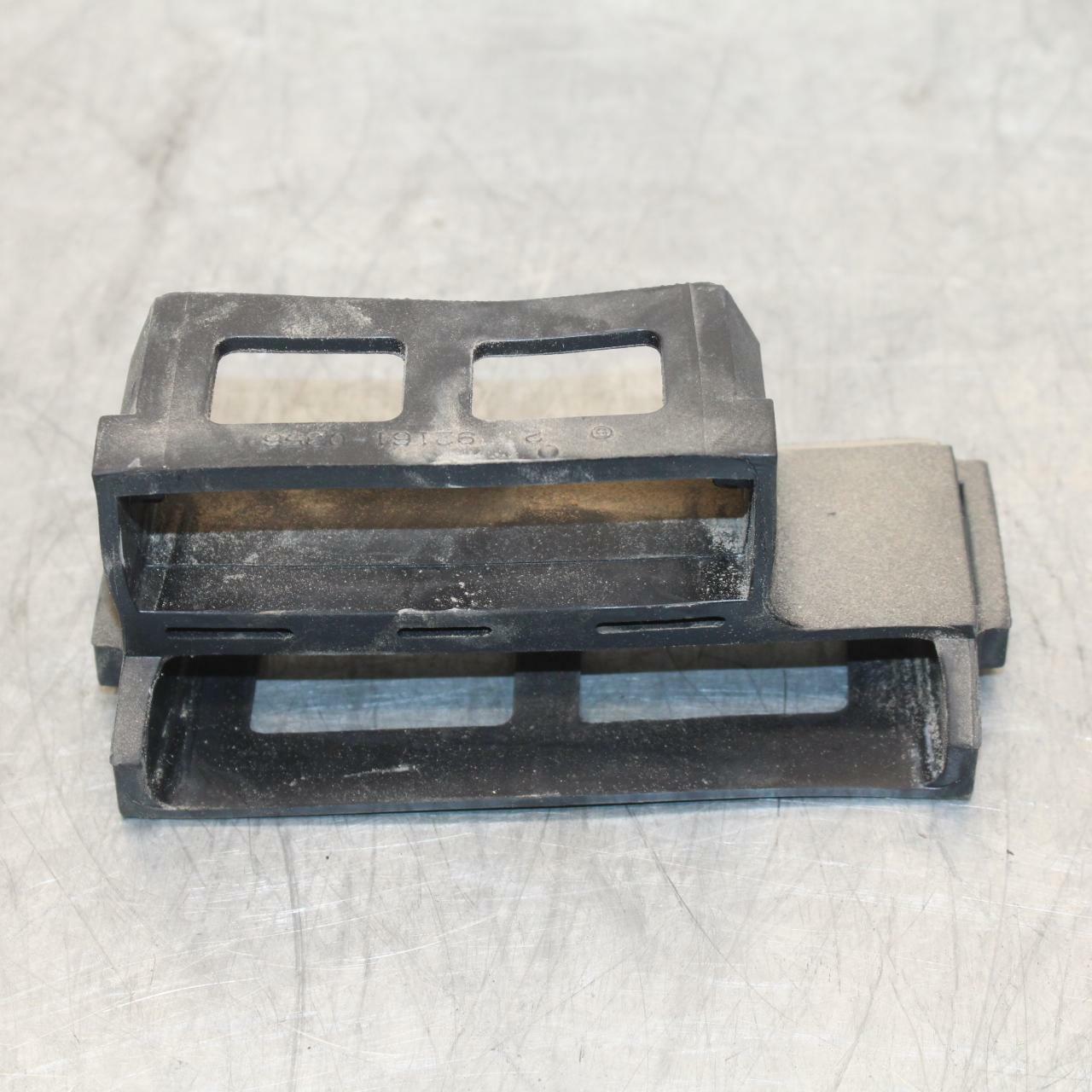 19-20 KAWASAKI NINJA ZX6R ECU CONTROLLER UNIT  ECM HOLDER SUPPORT RUBBER  BB419