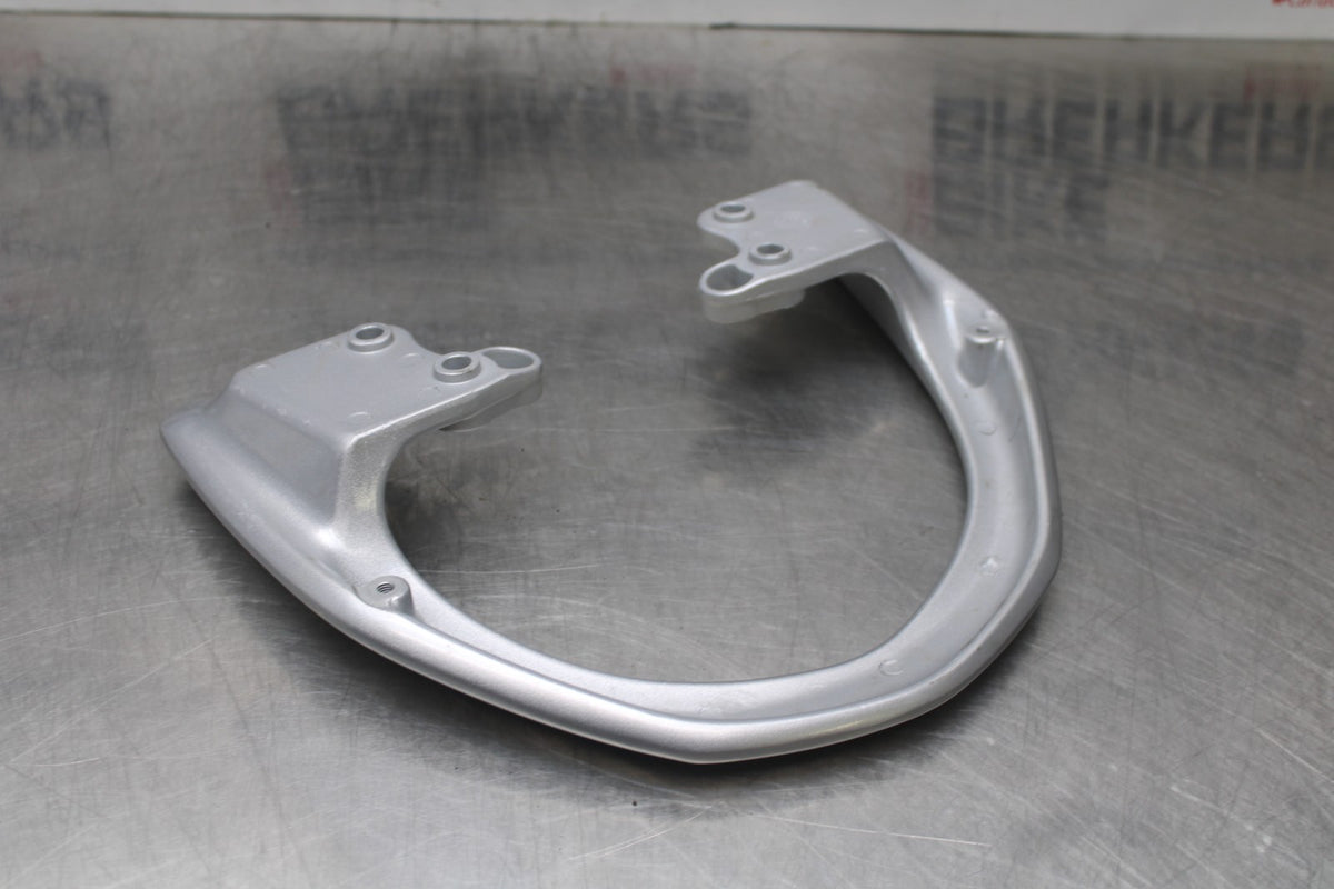 15 SUZUKI GW250F PASSENGER REAR SEAT GRAB BAR HANDLE BB789