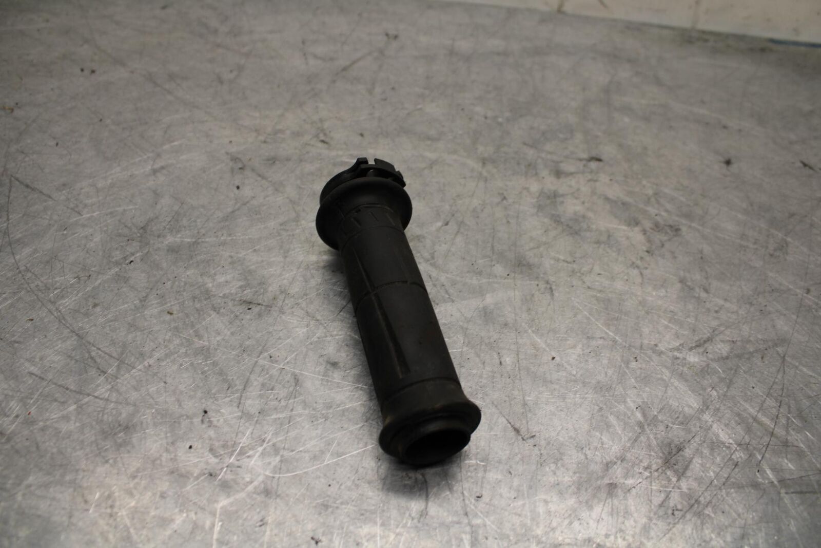 11-15 KAWASAKI ZX1000R THROTTLE CABLE LINE HOUSING GUIDE BB445