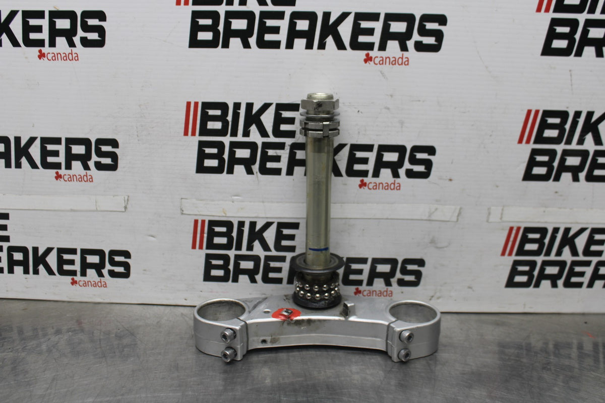 08-16 YAMAHA YZF R6 FRONT FORKS CLAMP LOWER TRIPLE TREE STEM BB929
