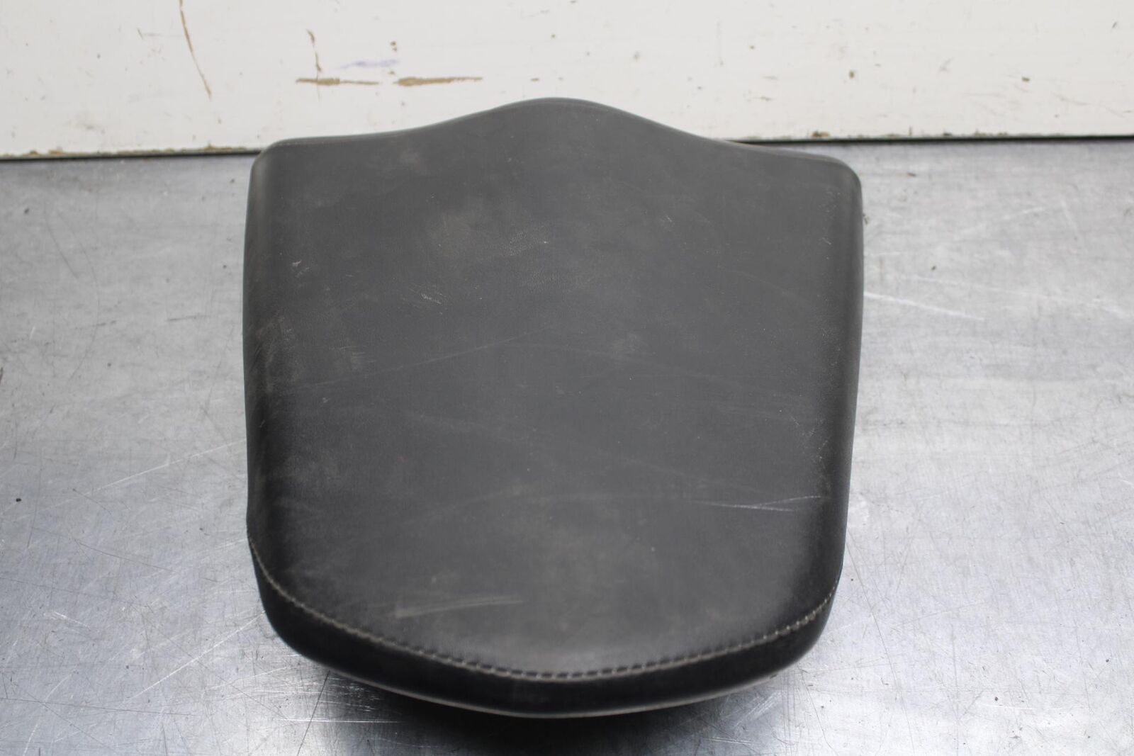 11-19 HONDA CBR125R REAR BACK PASSENGER TANDEM SEAT PAD SADDLE PILLION BB102