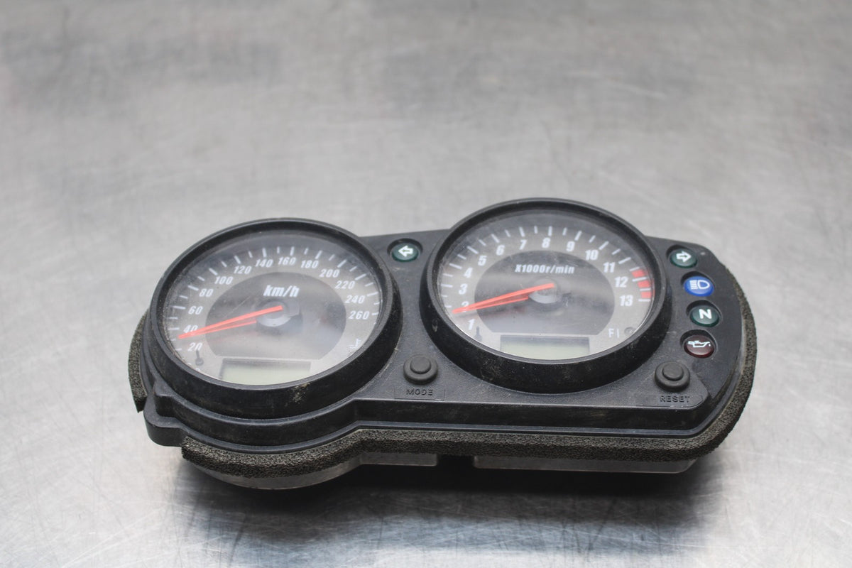 06 KAWASAKI Z750 SPEEDO TACH GAUGES DISPLAY CLUSTER SPEEDOMETER TACHOMETER BB837