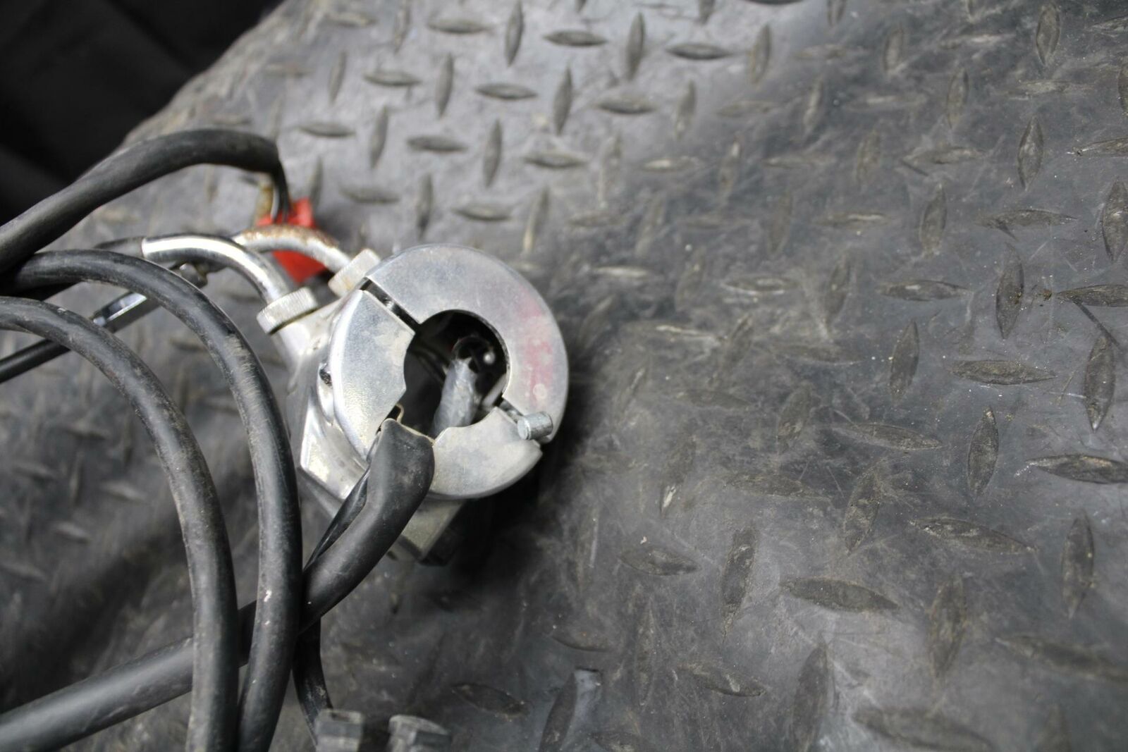 03-05 HONDA SHADOW CLASSIC 750 RIGHT CLIP ON HANDLE KILL OFF START SWITCH BB229