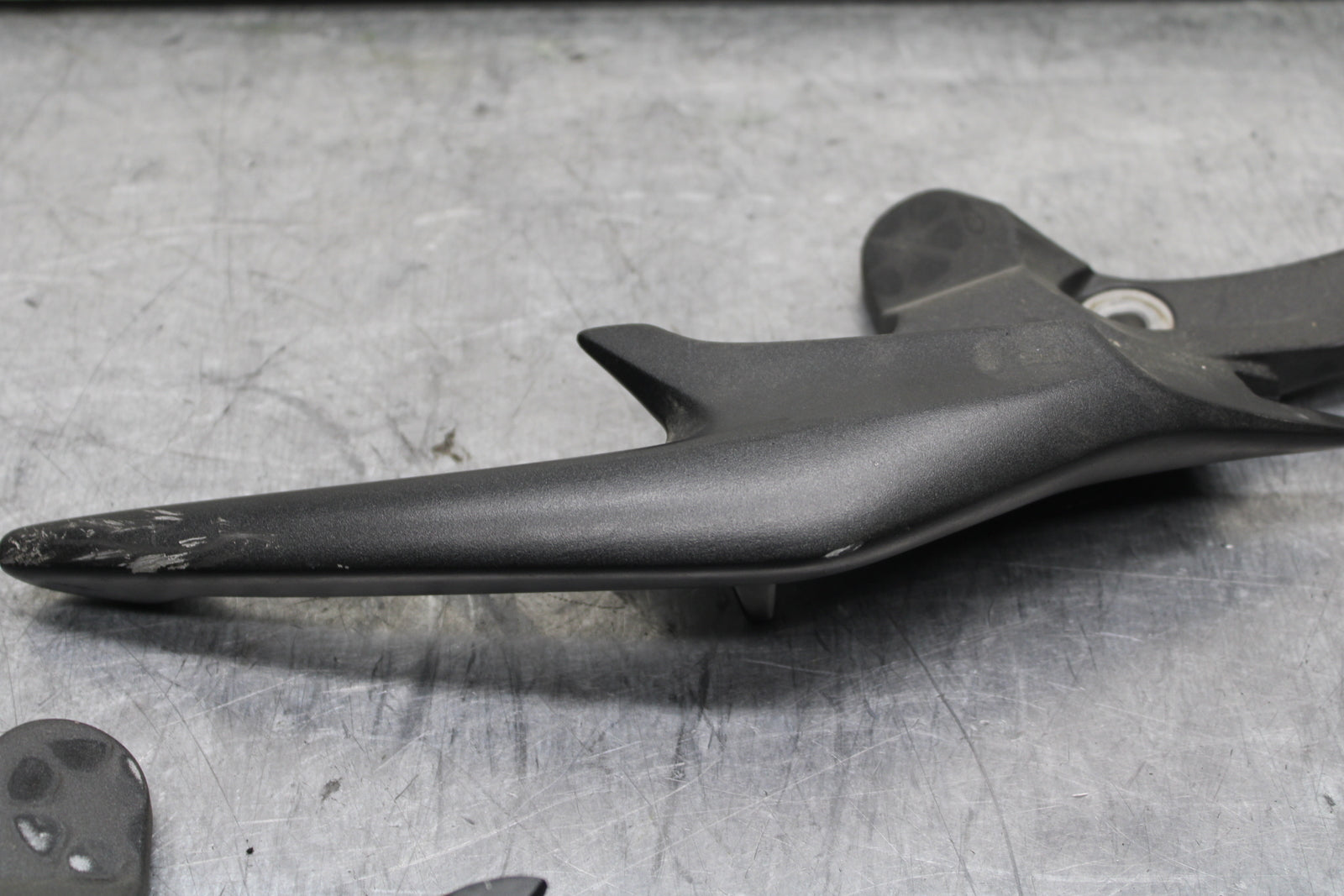 15-16 HONDA CB300F PASSENGER REAR SEAT GRAB BAR HANDLE SET BB740