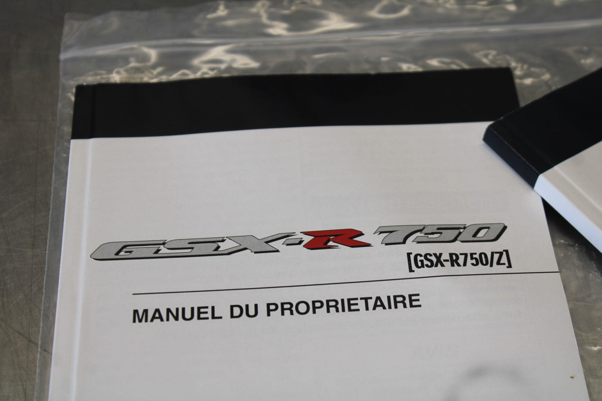 11-26 SUZUKI GSXR750 ORIGINAL OWNERS MANUAL BOOK BB882