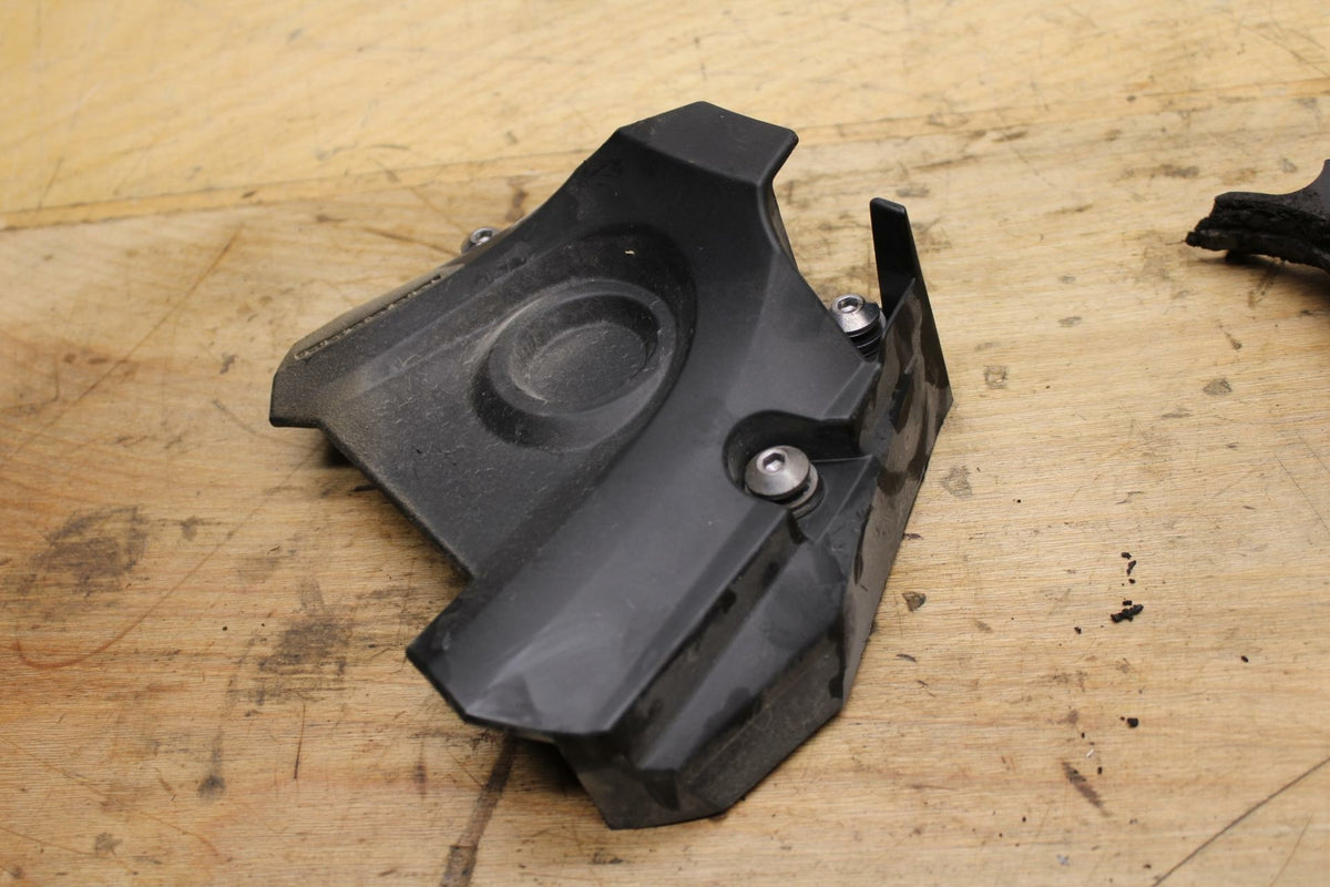 14-17 YAMAHA FZ09 ENGINE SPROCKET COVER BB321