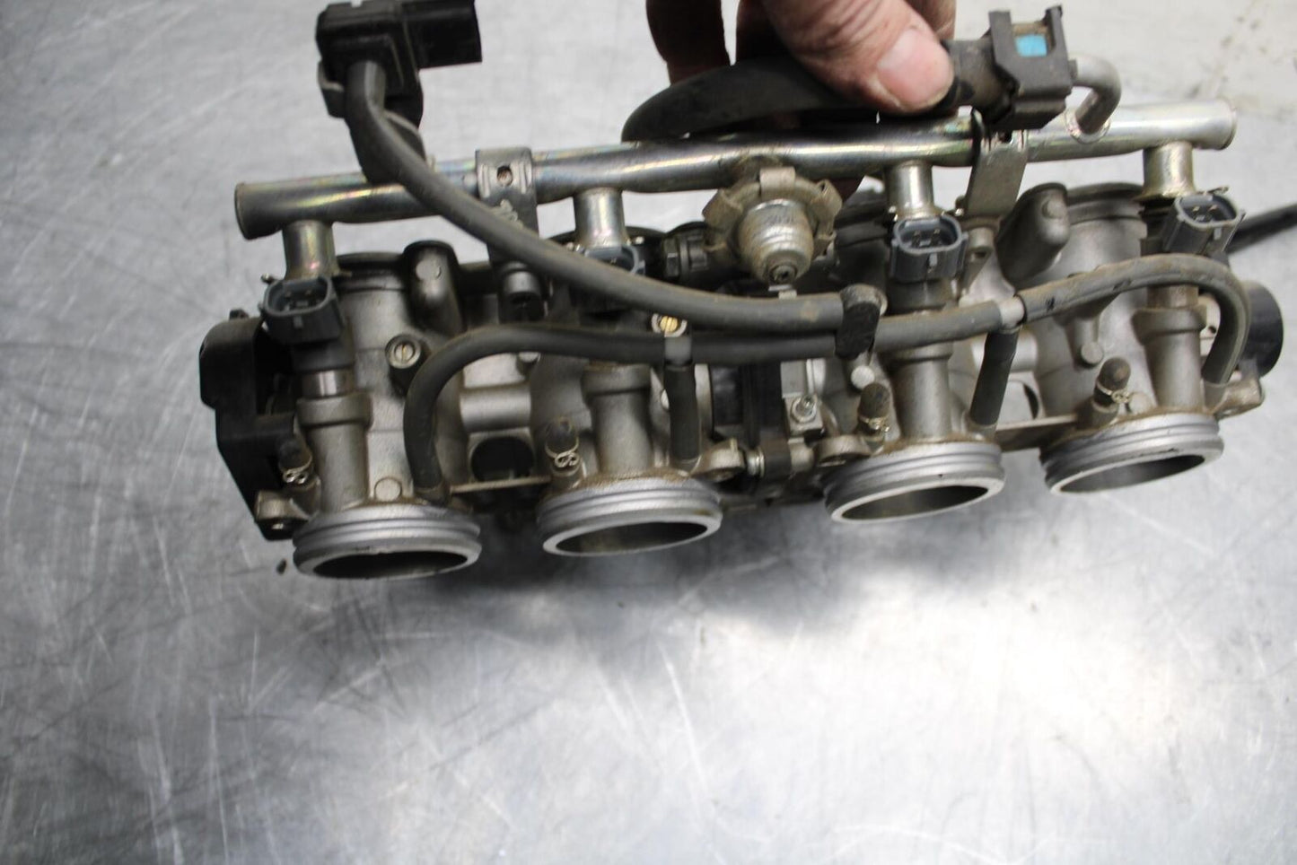 07-08 YAMAHA YZF R1 MAIN FUEL INJECTORS / THROTTLE BODIES BB483
