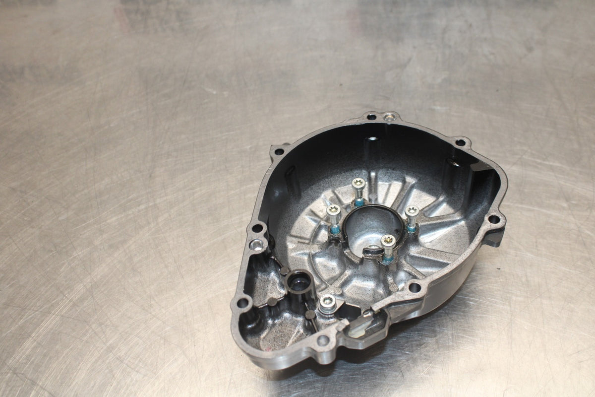 25 KAWASAKI Z900 STATOR MAGNETO ALTERNATOR GENERATOR COVER BB928