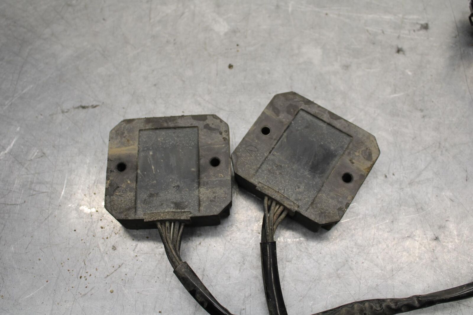 2005 Kawasaki Vulcan 1600 VN1600D Nomad RECTIFIER VOLTAGE REGULATOR BB556