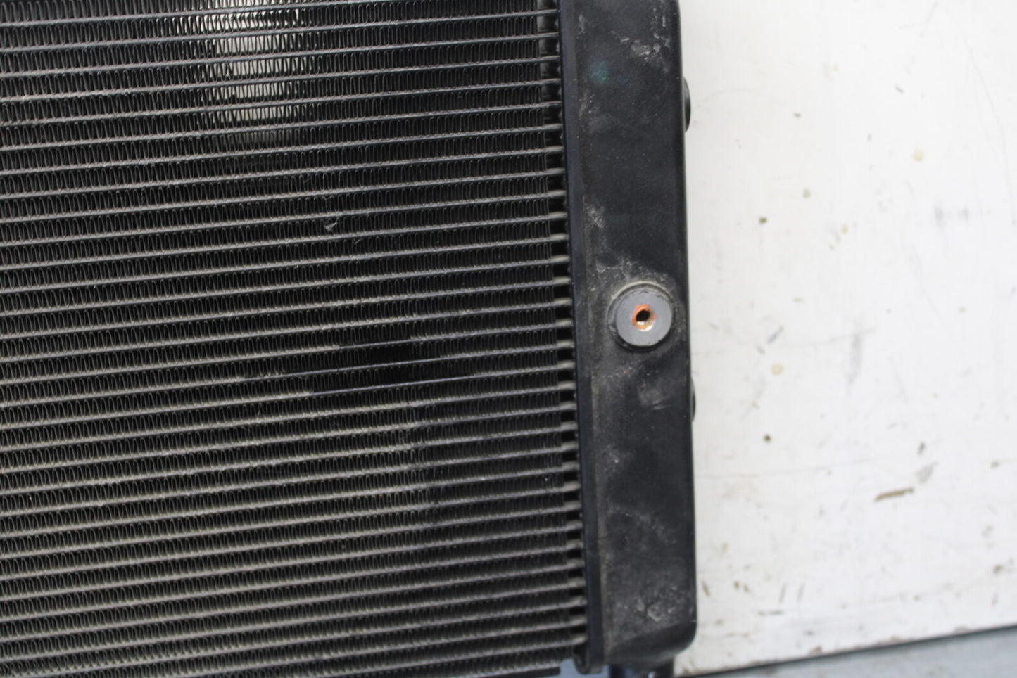 22-24 YAMAHA XSR900 ENGINE RADIATOR MOTOR COOLER COOLING RADIATER  BB683