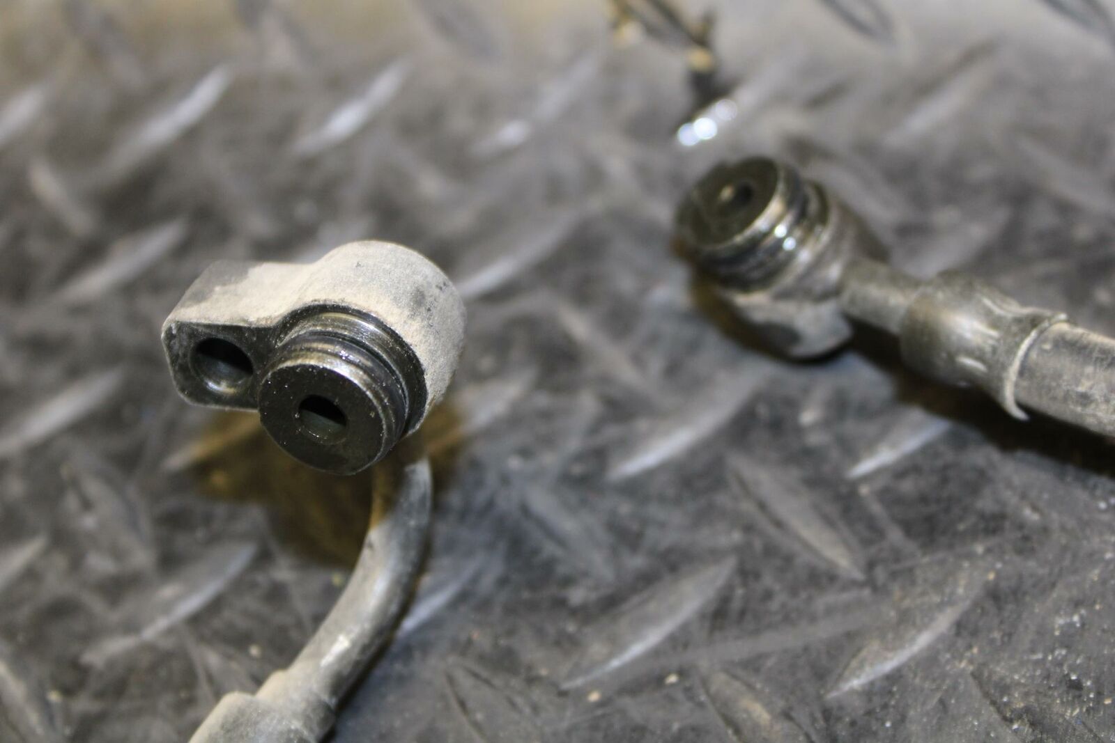 03-08 KAWASAKI VULCAN 1600 ENGINE MOTOR OIL  HOSES  BB193