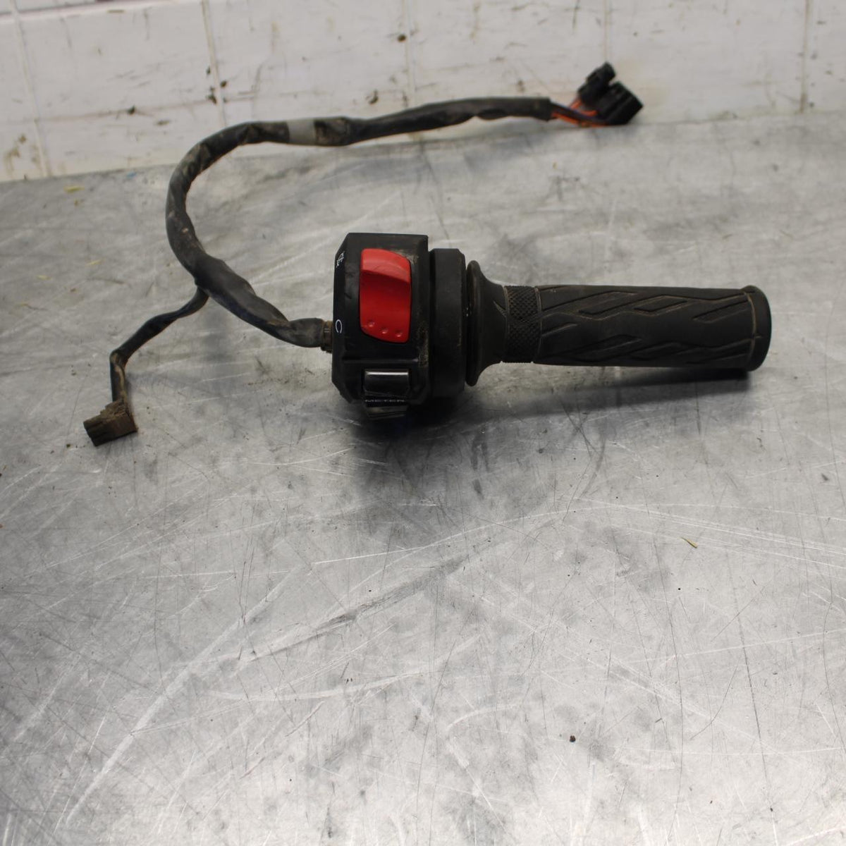 15-21 SUZUKI GSXR600 RIGHT CLIP ON HANDLE KILL OFF START SWITCH SWITCHES BB463