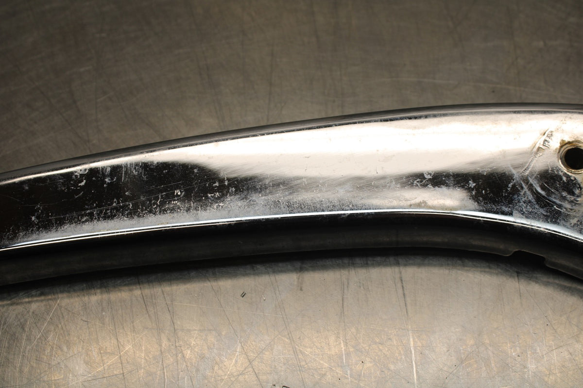 2006 Suzuki Boulevard C90 REAR PASSENGER FENDER GRAB RAIL BB849