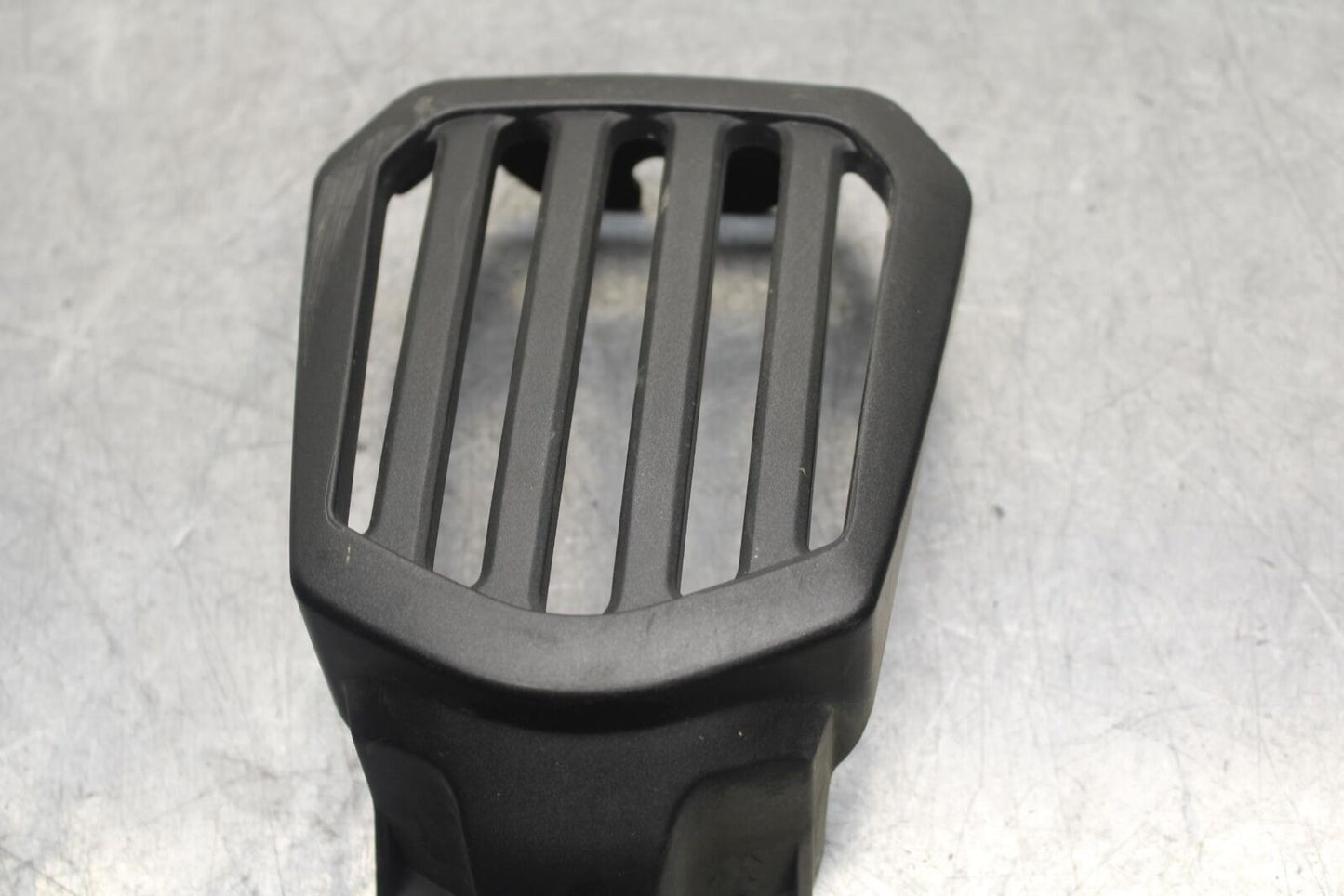 2007 Yamaha V Star 1300 XVS1300A VOLTAGE RECTIFIER COVER BB78