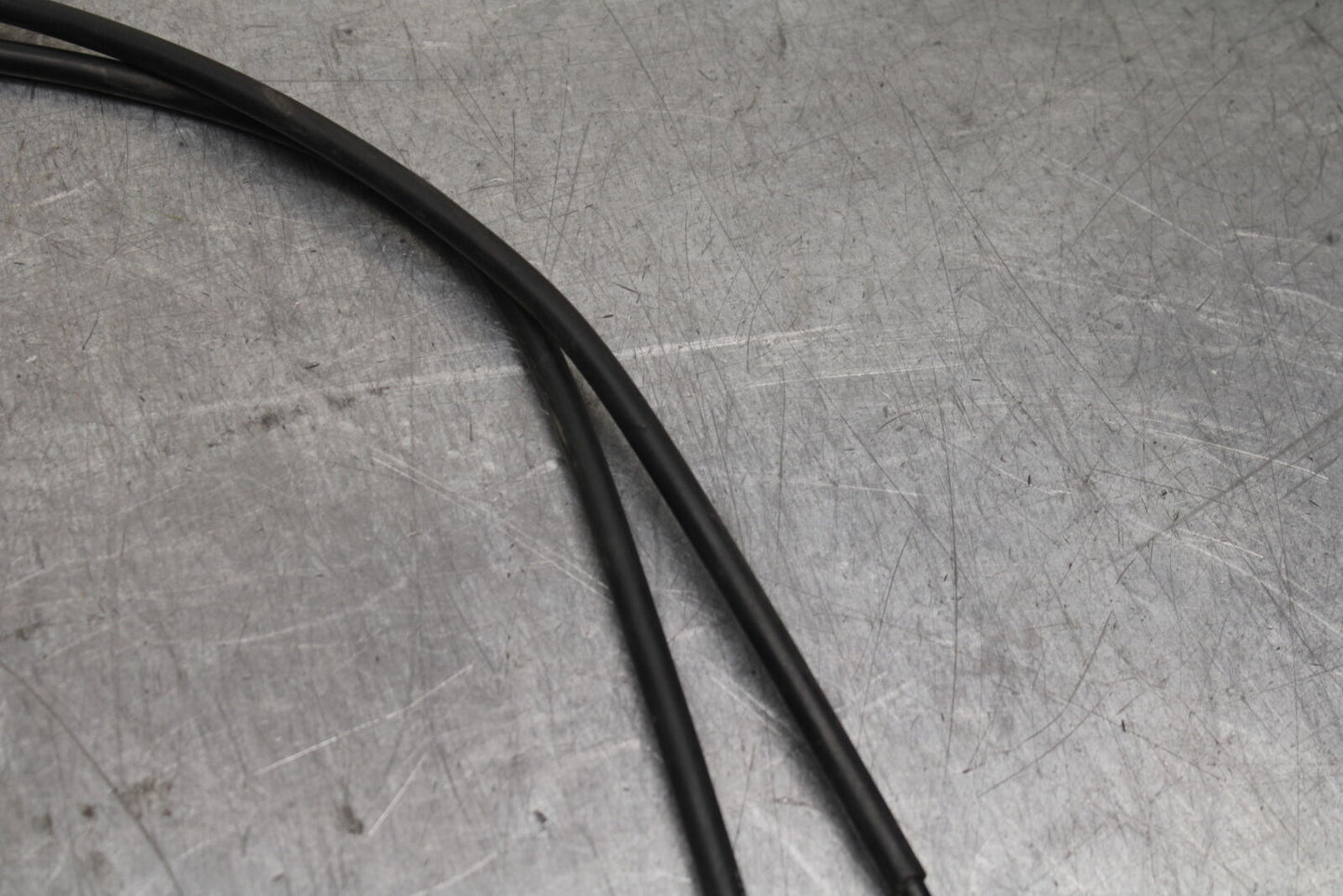 06-07 SUZUKI GSXR750 THROTTLE CABLES LINES BB110