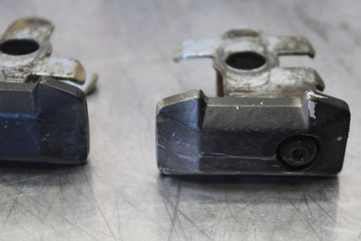00 SUZUKI SV650 SWINGARM CHAIN TENSIONER ADJUSTMENT BRACKETS  BB156