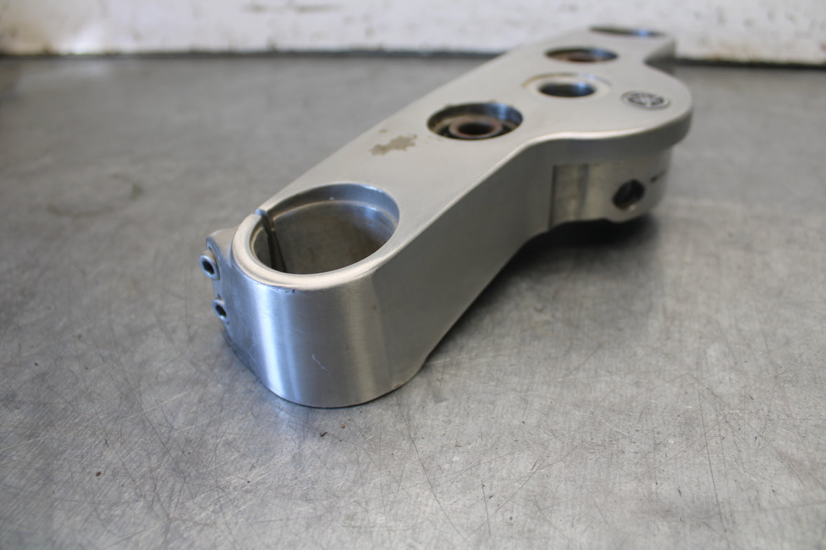 05-06 YAMAHA ROYAL STAR FORKS UPPER TRIPLE TREE CLAMP BB697