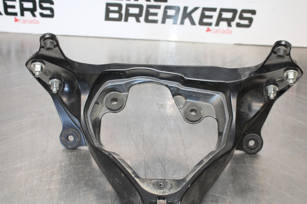 06-07 SUZUKI GSXR 600 UPPER FAIRING MIRROR GAUGES STAY BRACKET BB170