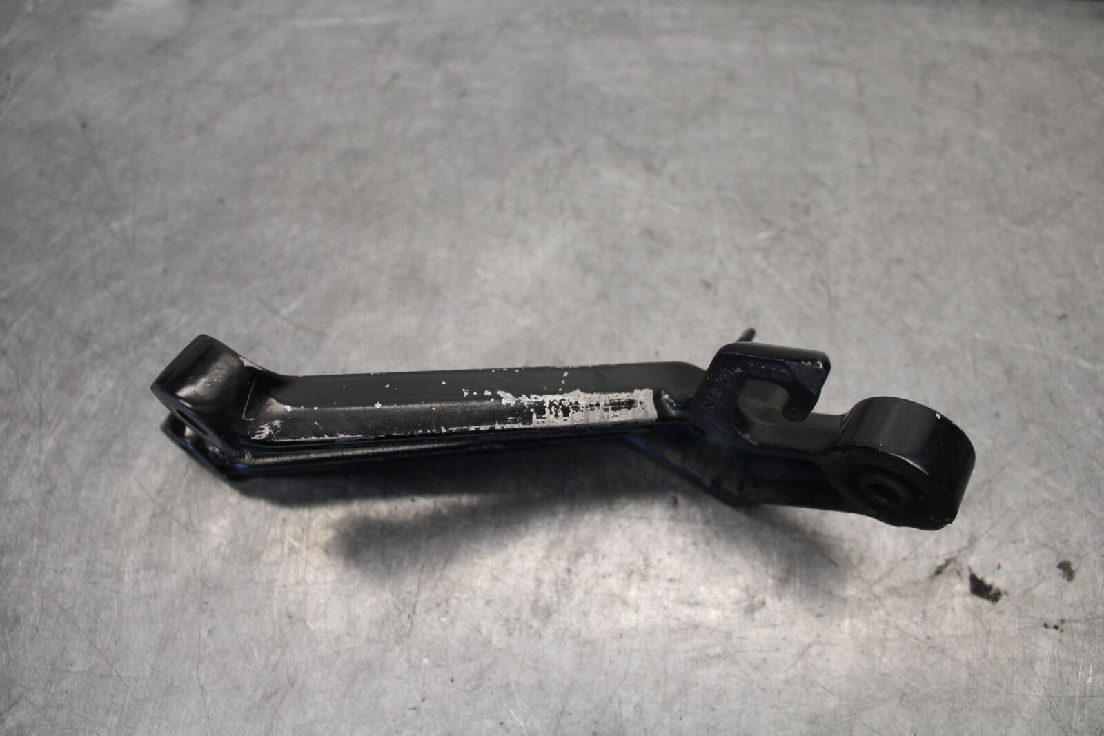 04-05 SUZUKI GSXR600 RIGHT REAR BACK PASSENGER PEG BB658