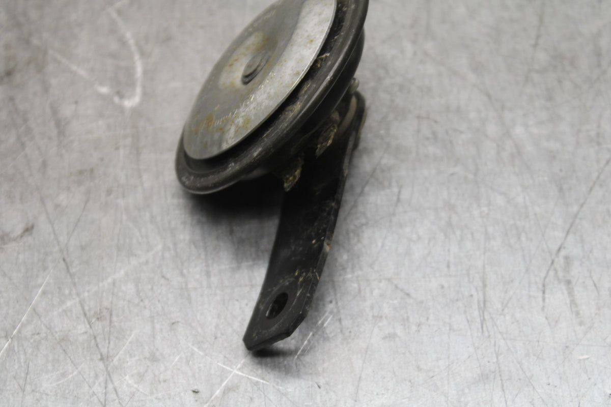 14-16 TRIUMPH AMERICA LT HORN SIGNAL BB720