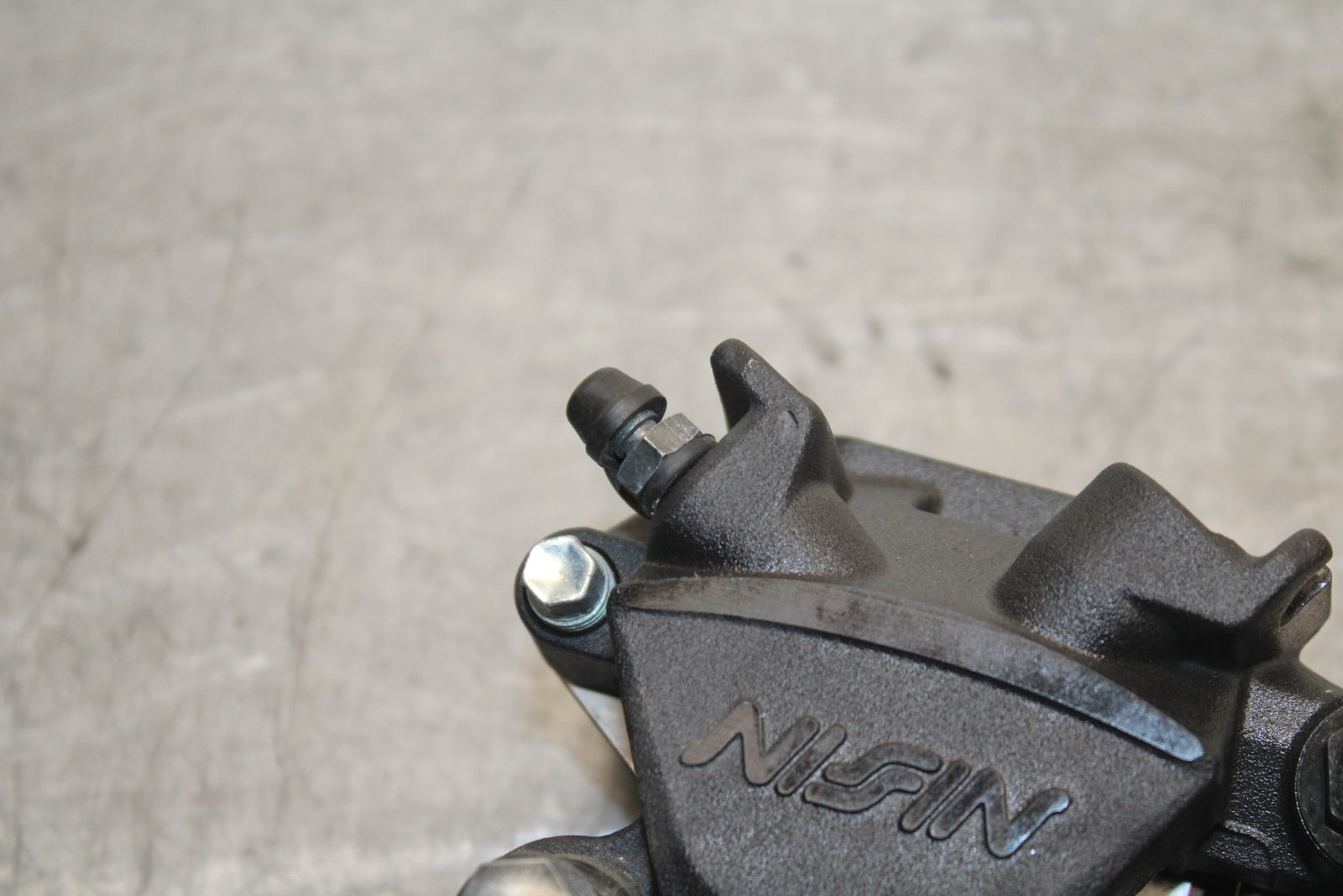 18-24 KAWASAKI NINJA 650 REAR BACK BRAKE CALIPER W MOUNT BRACKET BB725