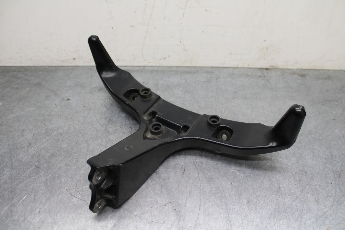 03-04 HONDA CBR600RR UPPER FAIRING MIRROR GAUGES STAY BRACKET BB127