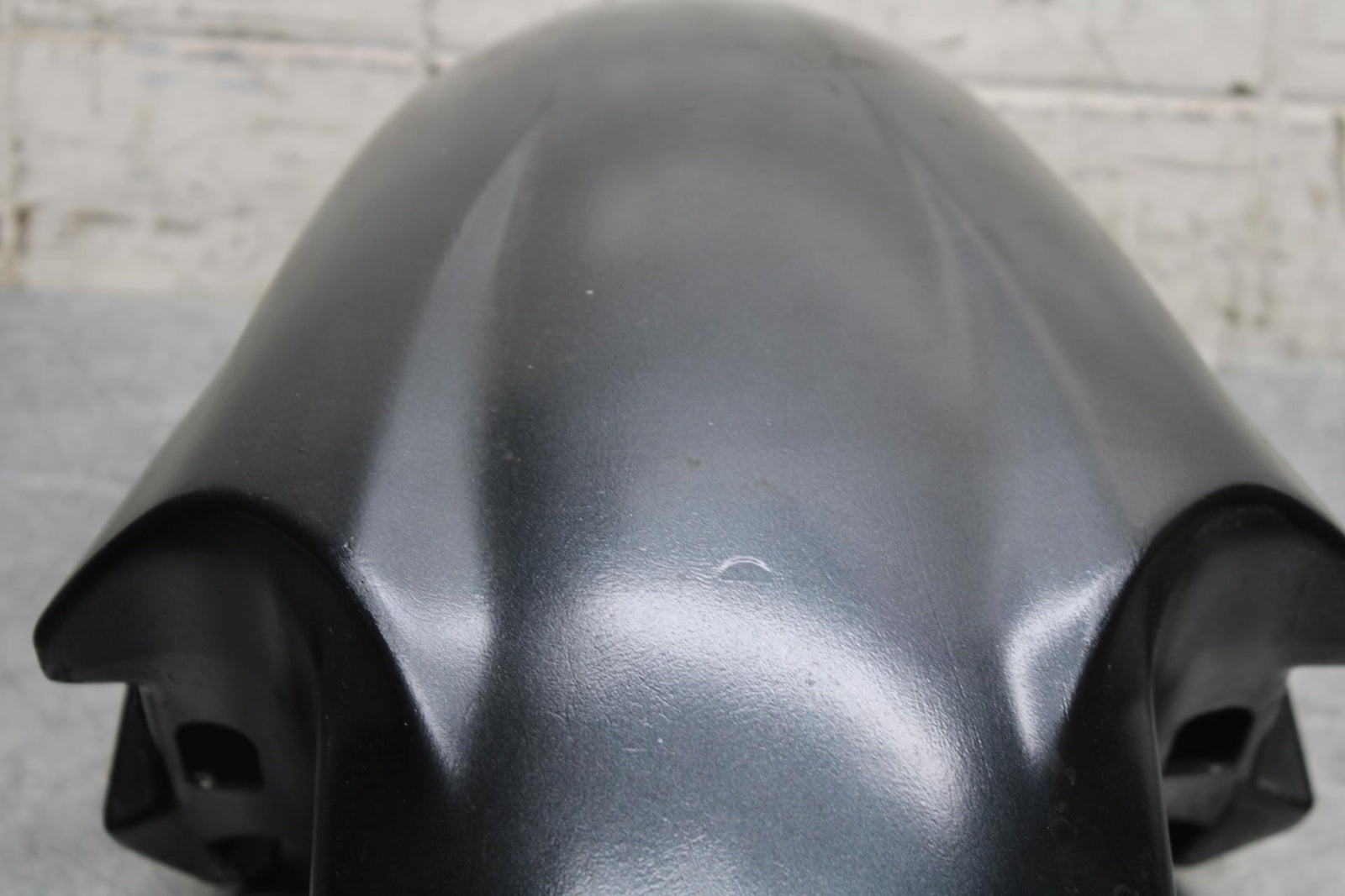 2000 Yamaha YZF R6 FRONT WHEEL FENDER COWL FAIRING BB558