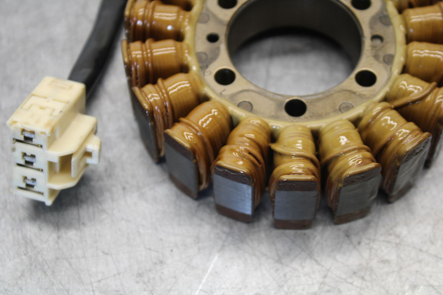 05-06 HONDA CBR600RR STATOR GENERATOR ALTERNATOR MAGNETO 31120-MEE-003 BB655