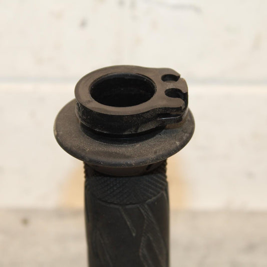 2015 Suzuki GSXR750 RIGHT THROTTLE GRIP BB595