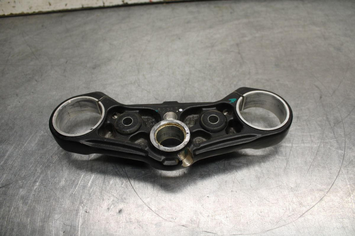 17-24 KTM 390 DUKE FORKS UPPER TRIPLE TREE CLAMP BB734