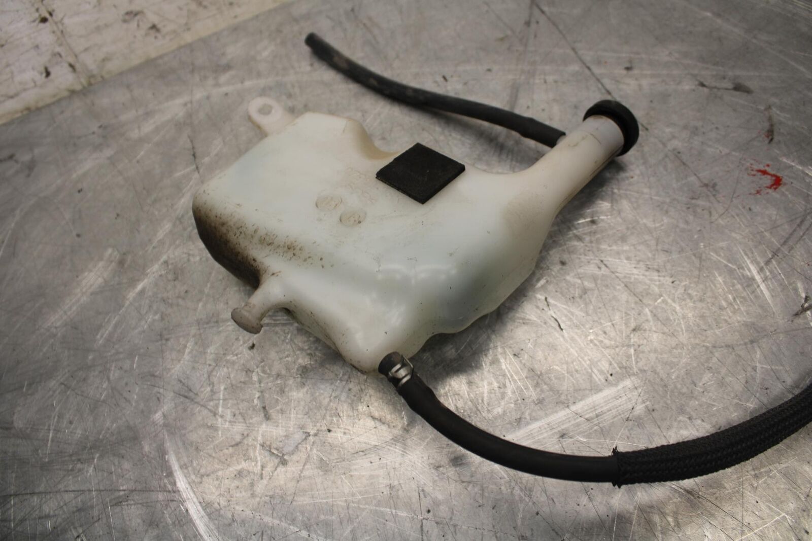 2017 Suzuki SV650 SV650AL7 ABS COOLANT WATER TANK RESERVOIR BOTTLE BB511