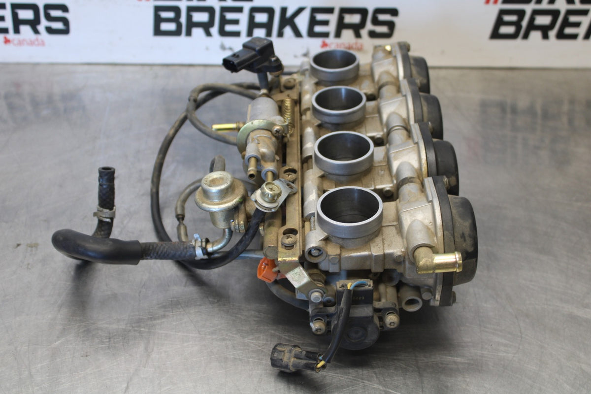 03-04 YAMAHA YZF R6 MAIN FUEL INJECTORS / THROTTLE BODIES BB890