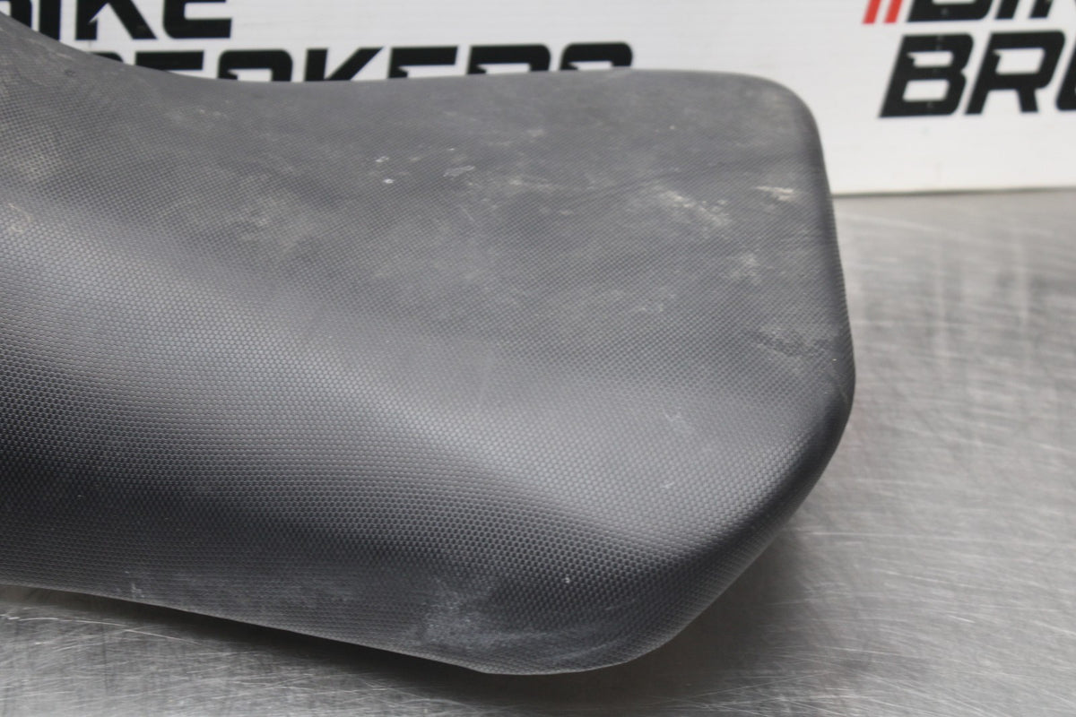 08 SUZUKI SV650 FRONT DRIVERS SEAT PAD SADDLE PILLION BB846