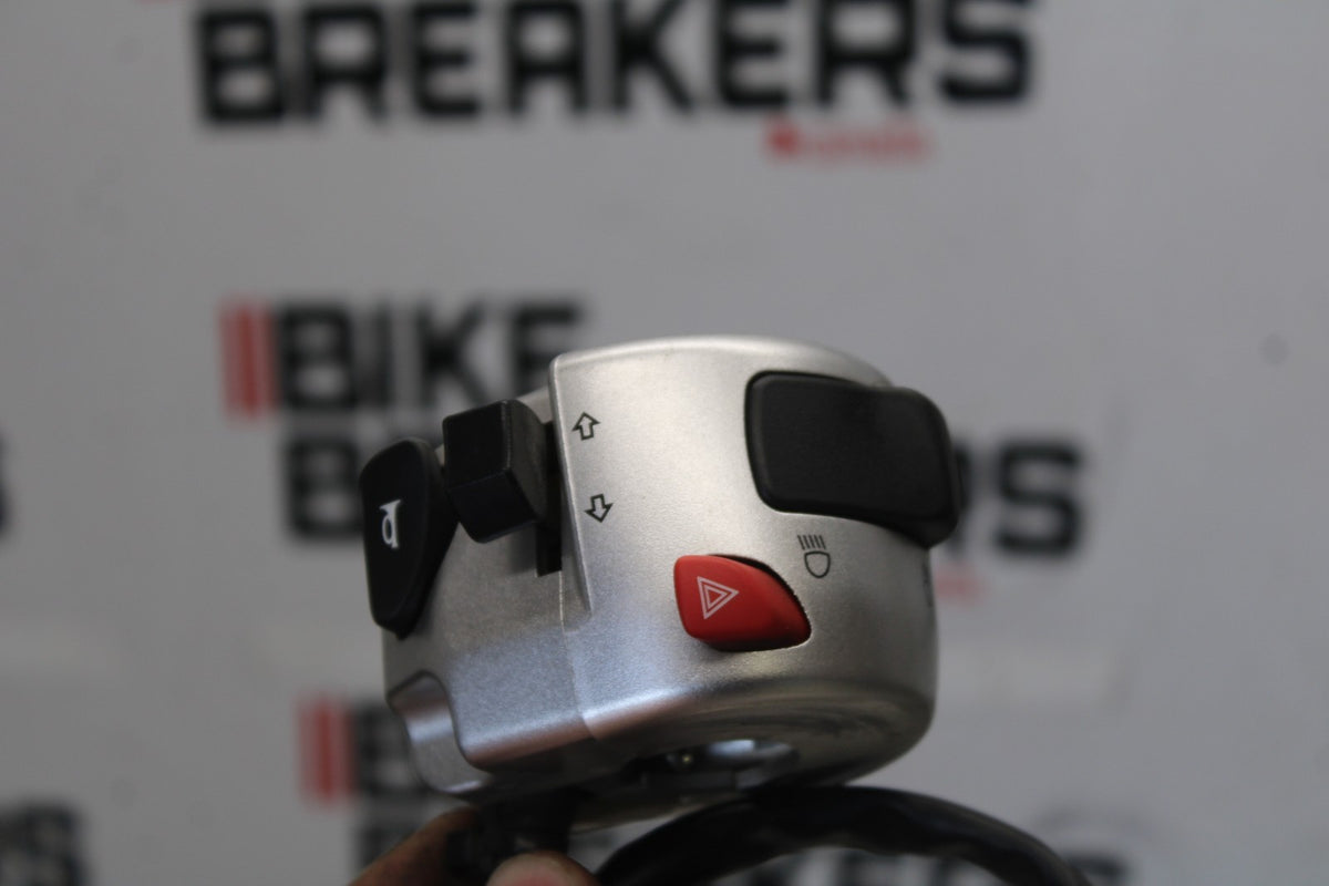 07 SUZUKI BOULEVARD M50 LEFT CLIP ON HANDLE HORN SIGNALS SWITCH SWITCHES BB897