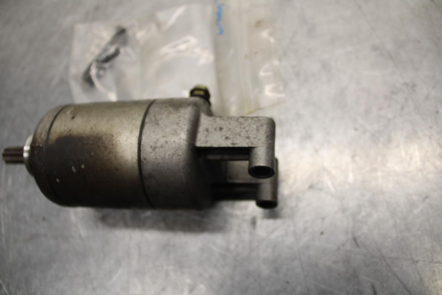 2001 Yamaha YZF R6 ENGINE STARTING STARTER MOTOR -DC 12V 5EB-81890-00-00 BB68