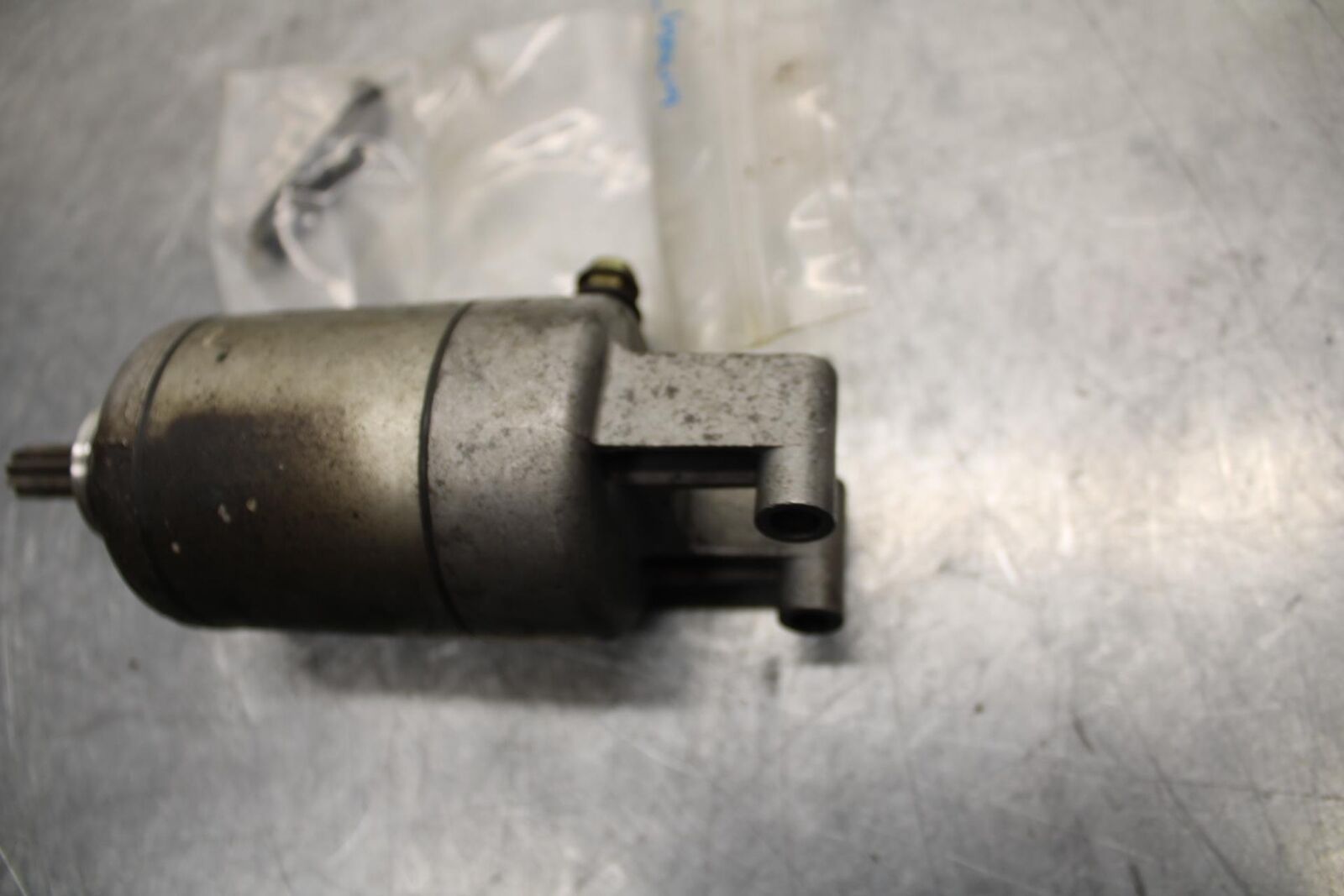 2001 Yamaha YZF R6 ENGINE STARTING STARTER MOTOR -DC 12V 5EB-81890-00-00 BB68