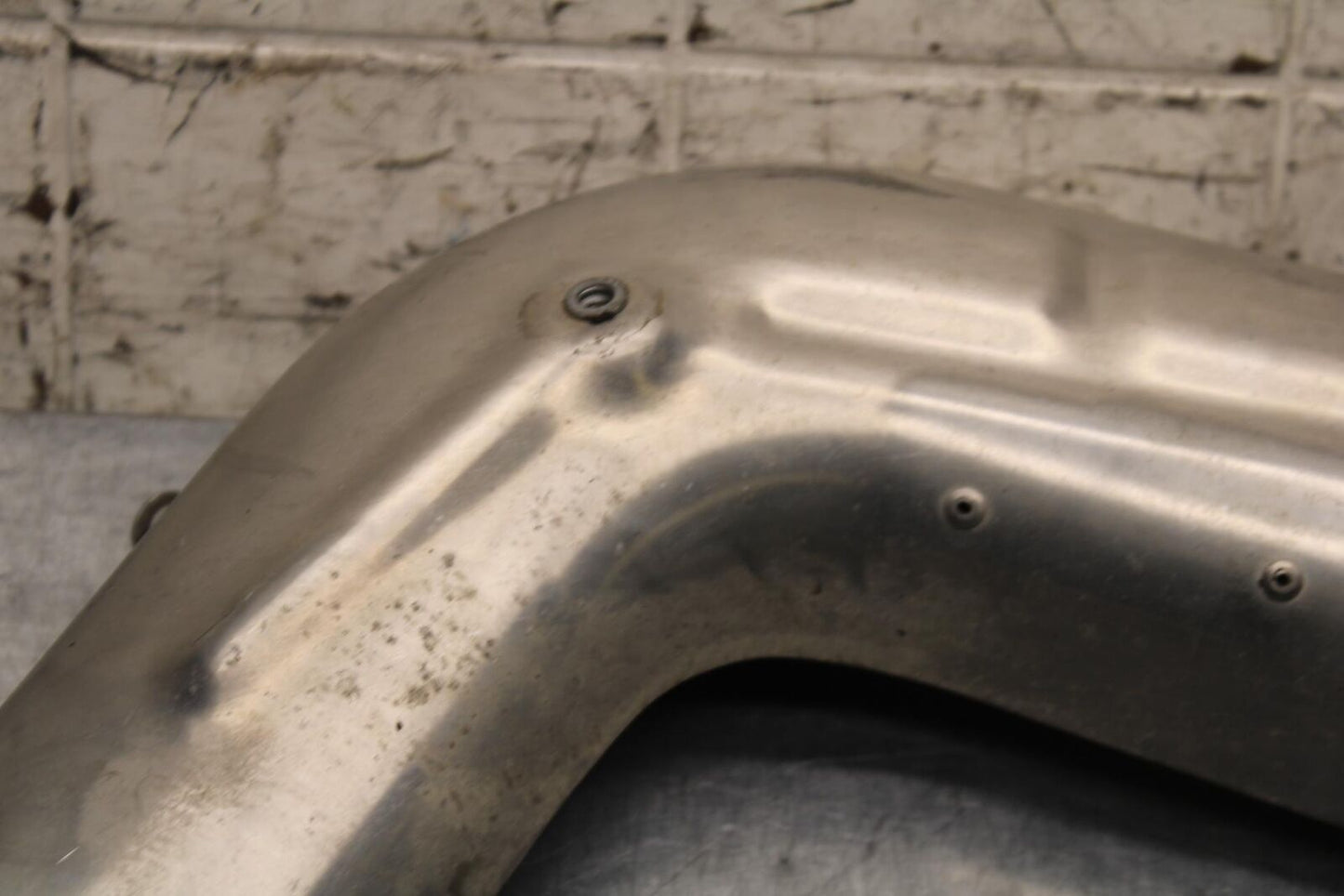 2005 Honda CBR600RR REAR BACK MUFFLER EXHAUST PIPE COVER HEAT SHIELD  BB564