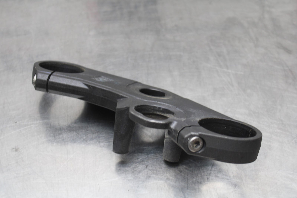 06-07 SUZUKI GSXR600 FORKS UPPER TRIPLE TREE CLAMP BB836