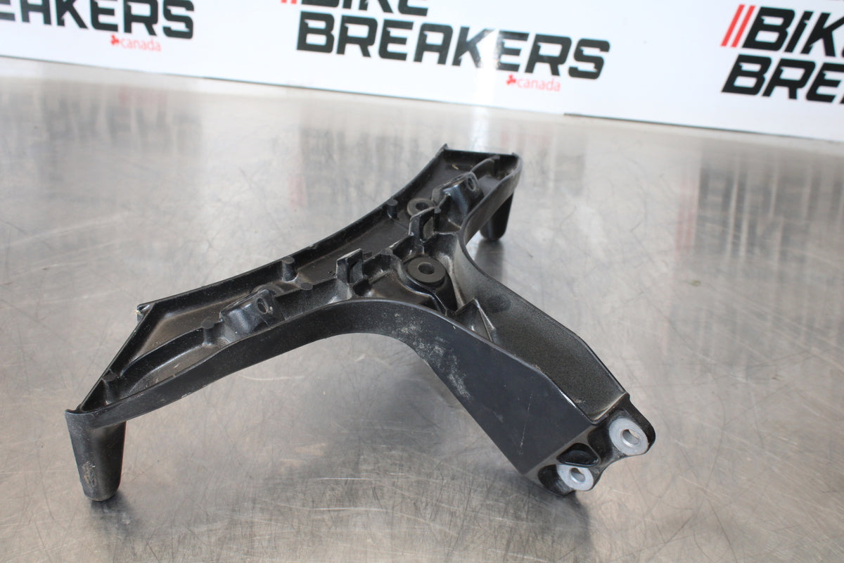 05-06 HONDA CBR600RR OEM UPPER FAIRING MIRROR GAUGES STAY BRACKET BB159