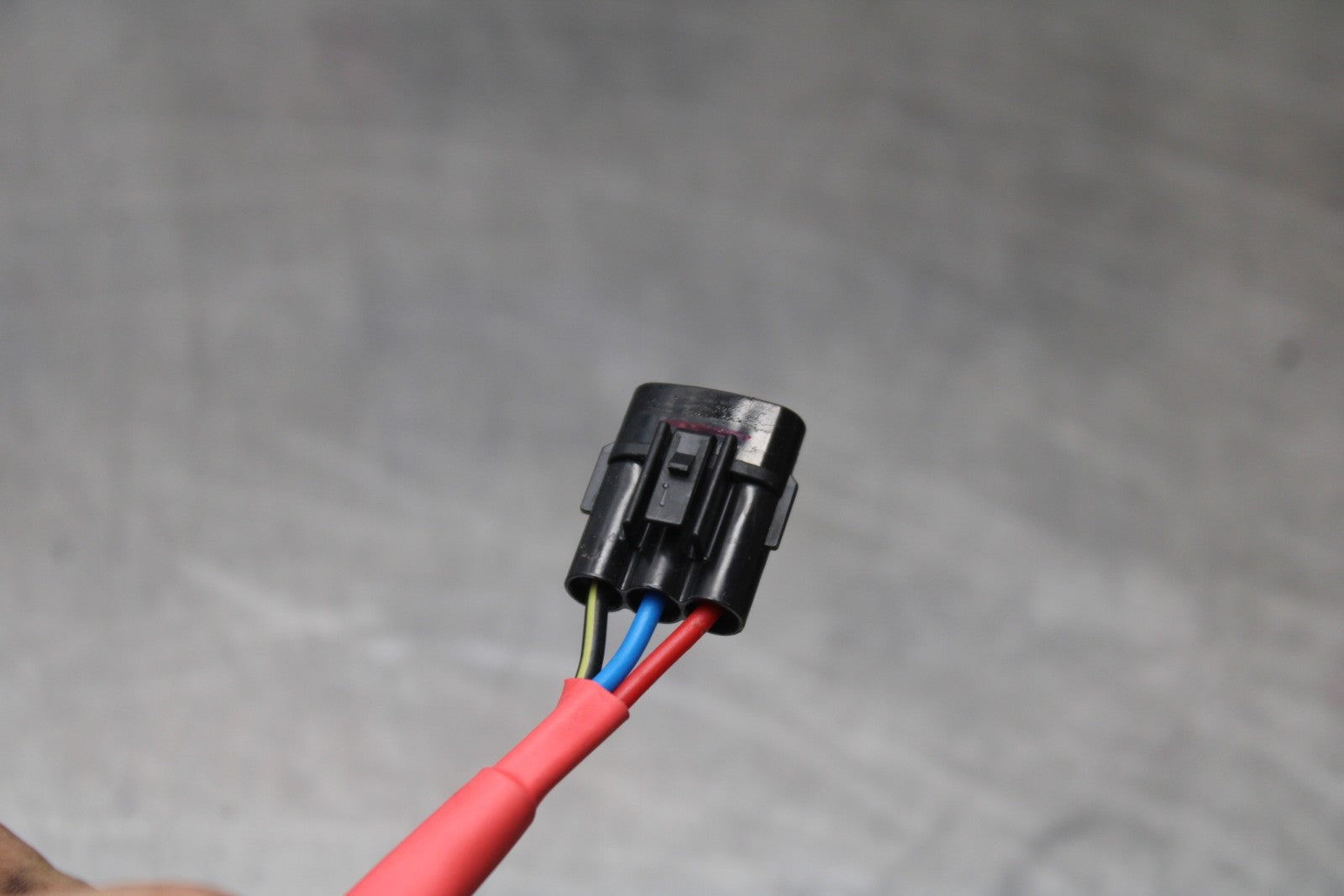 24-25 KAWASAKI NINJA ZX4R REAR TAIL TAILLIGHT BACK BRAKE LIGHT BB610