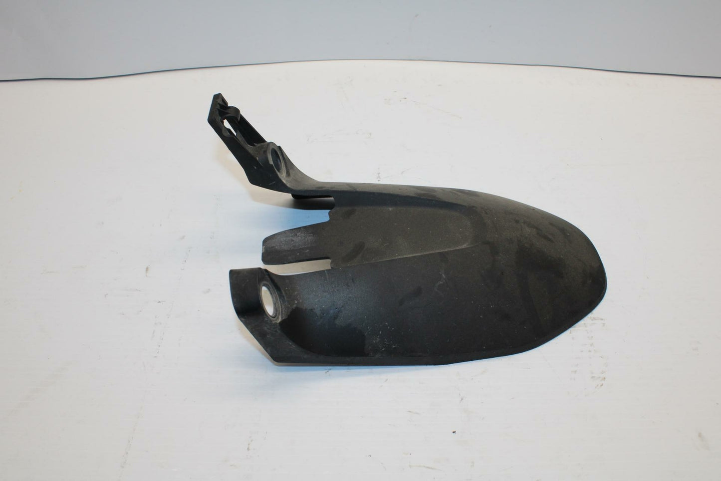 18-20 HUSQVARNA VITPILEN 401 REAR BACK WHEEL TIRE HUGGER FENDER BB248