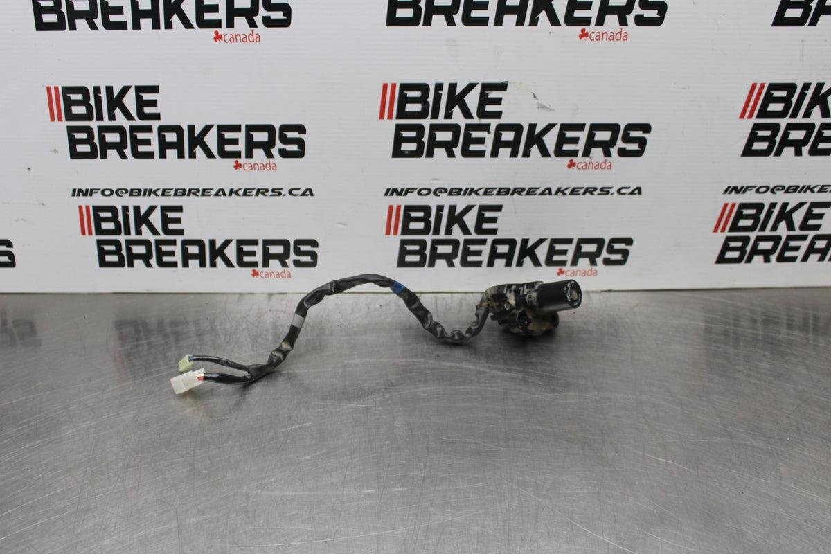 22-25 YAMAHA YZF R7 IGNITION LOCK NO KEY BB850