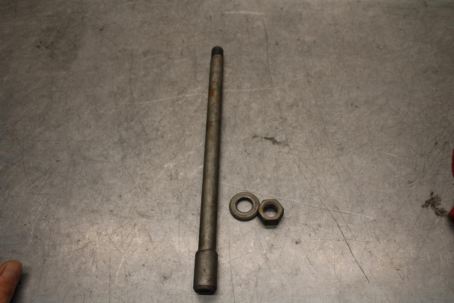 16-17 MOTO GUZZI V7 II REAR AXLE BACK WHEEL RIM PIVOT BOLT AXEL BB57