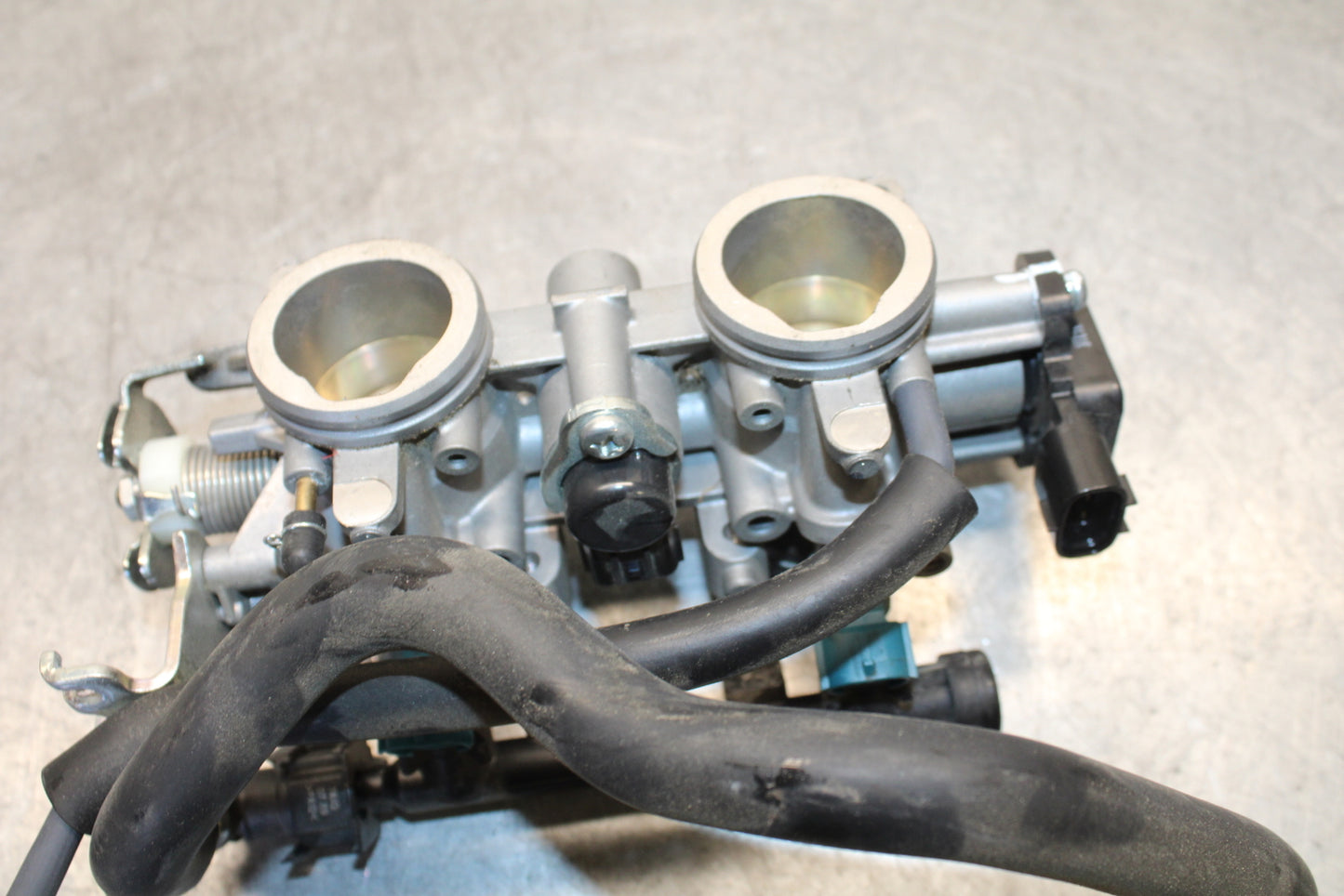 21-24 YAMAHA MT-07 MAIN FUEL INJECTORS / THROTTLE BODIES BB662
